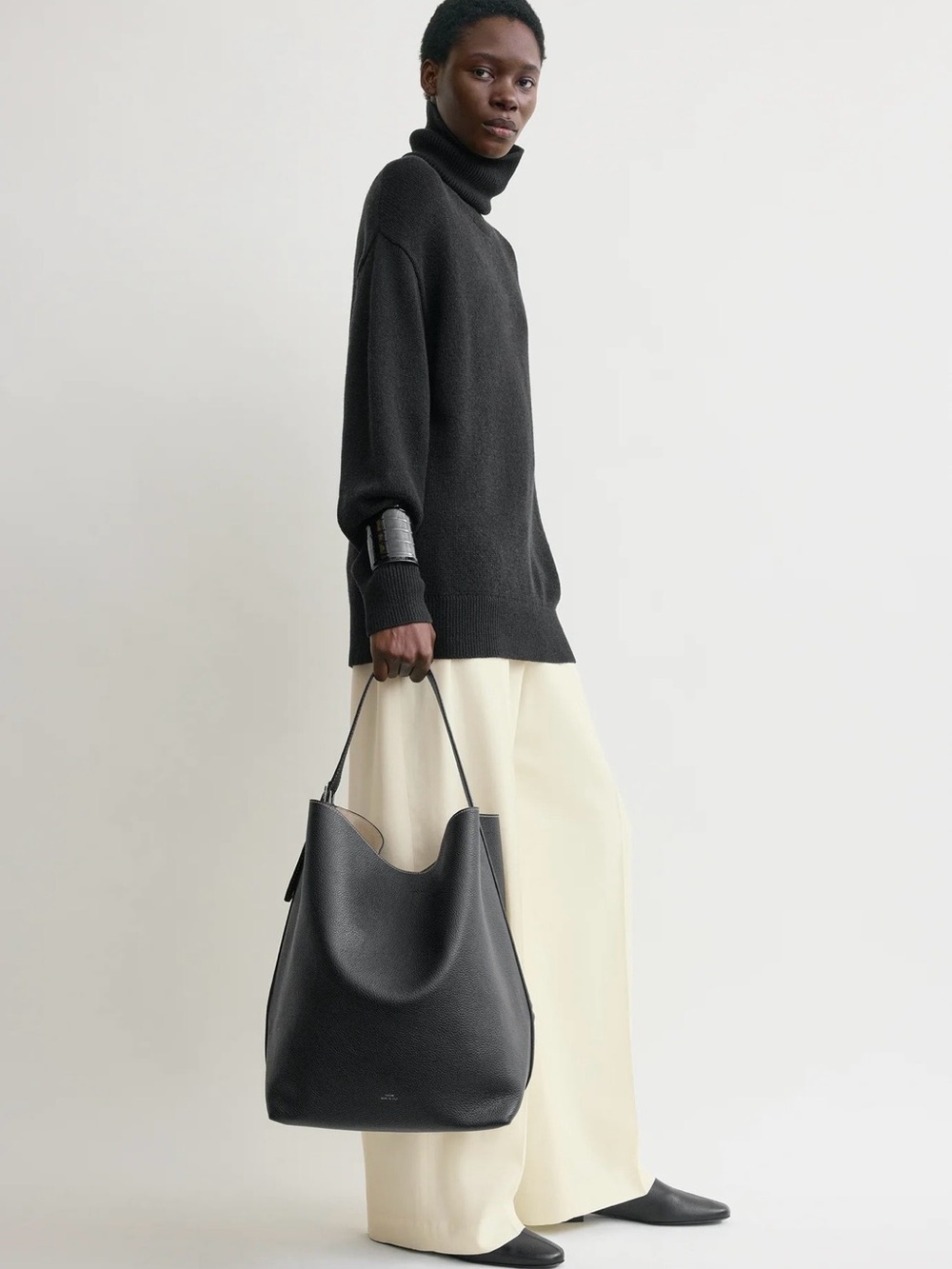 Toteme Black Pebbled Leather Shoulder Tote - Picture 12 of 12